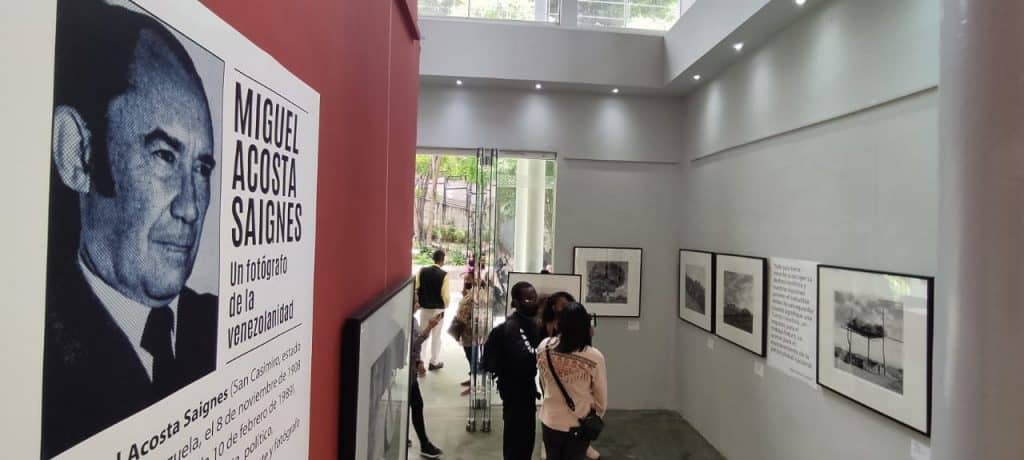 Exposición fotográfica “Miguel Acosta Saignes, un fotógrafo de la venezolanidad” en los espacios del parque Cultural y Social Villa Teola.
